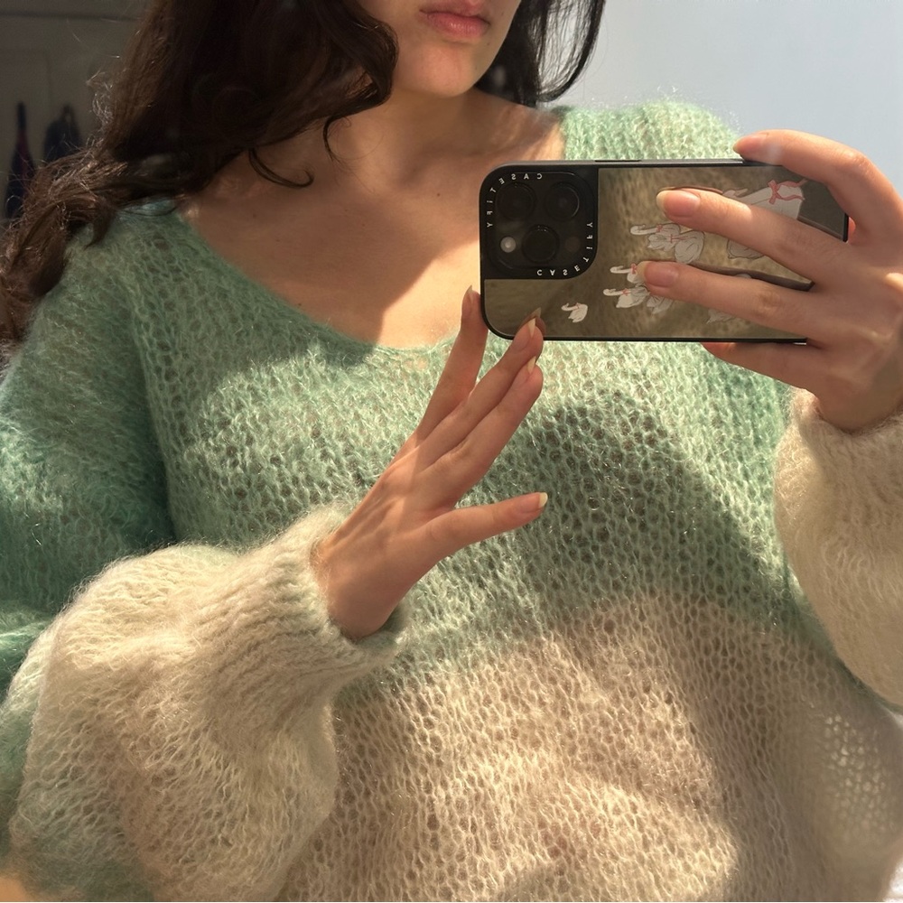 Elegant Knit Sweater - Soft Green and Cream
